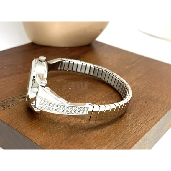 Timex Women's Watch TW2V69600 Quartz Silver Dial Stainless Steel Expansion 25mm - Picture 9 of 14